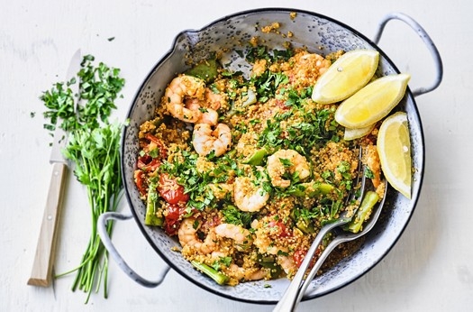 Quinoa paella with prawns & beans