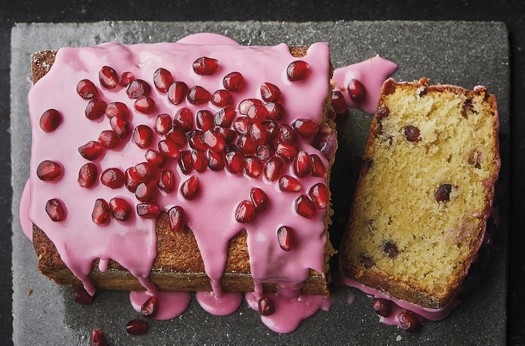 Pomegranate, olive oil & yogurt loaf cake