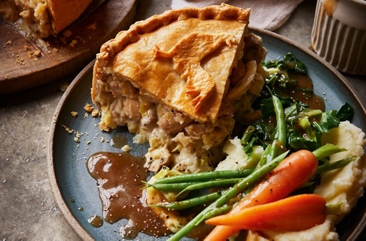 Chicken, leek & mushroom pie