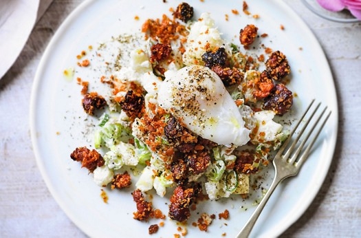 Potato salad with chorizo & duck egg