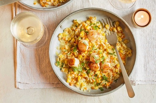 Seared scallops succotash