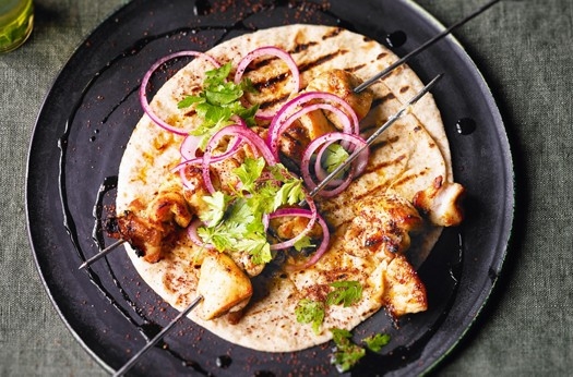 Baharat chicken skewers
