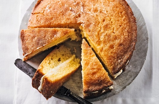 Lemon & mascarpone drizzle cake
