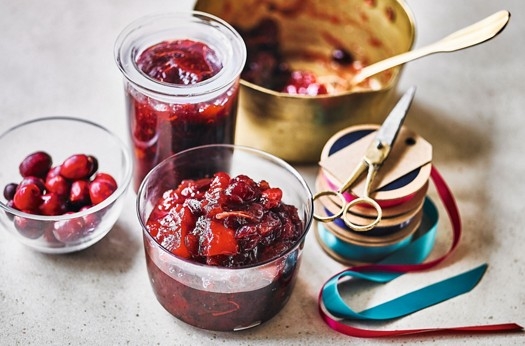 Apple & cranberry christmas chutney