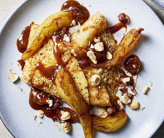 Masala caramel pancakes with pears