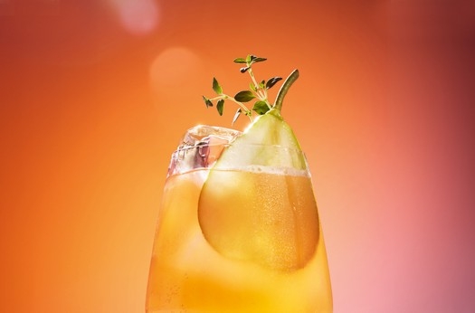 Pimm's & pear cup