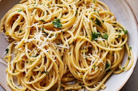 Cheesy lemon spaghetti