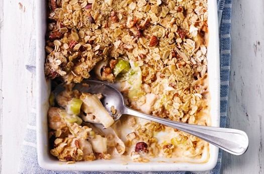 Quick chicken & leek crumble