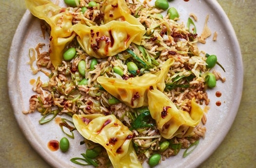 Chicken gyoza with green rice