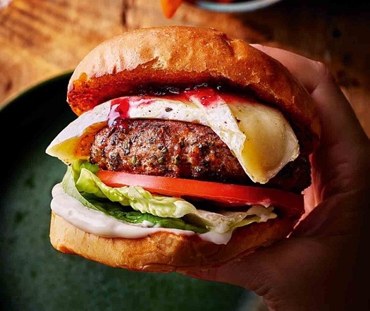 Turkey, rosemary & brie burgers