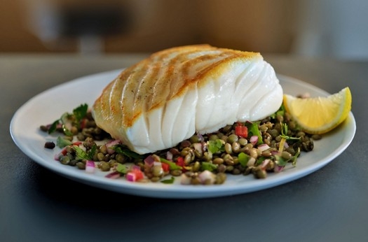 Pan-fried cod with lentils