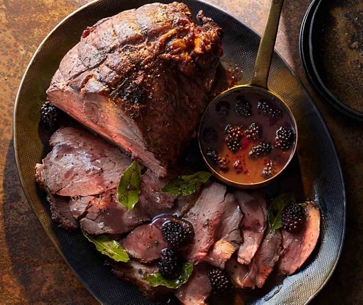 Roast beef with port & blackberry sauce