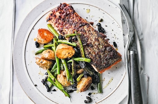 Mary gwynn's baked salmon with jerseys, preserved lemon, kalamata olives & green beans