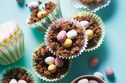 Super easy chocolate easter nests