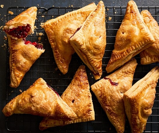 Blackberry & apple hand pies