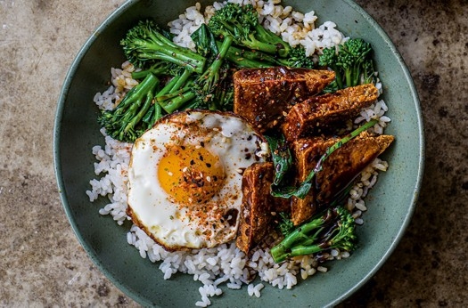 Teriyaki tofu with crispy eggs & tenderstem