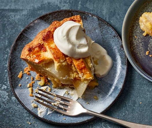 Pear & marzipan lattice pie