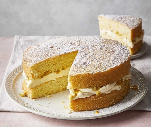 Passion fruit & white chocolate cake