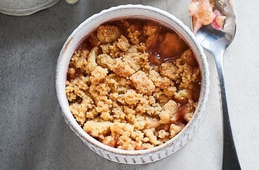 Mini apple & rhubarb shortbread crumbles