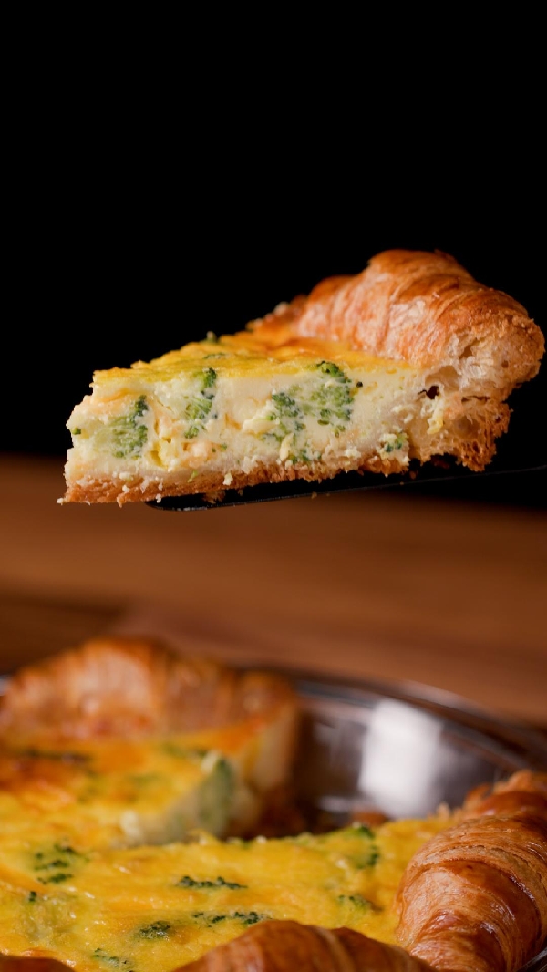 Broccoli cheddar croissant quiche