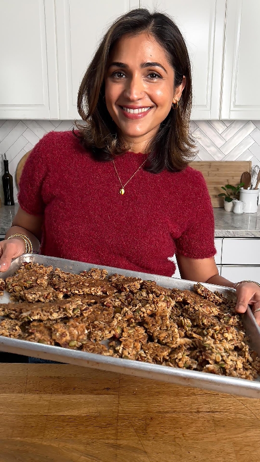 Spicy pecan granola
