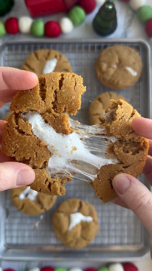 Maple molasses marshmallow cookies