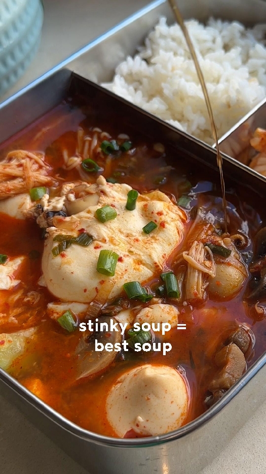 Soondubu jjigae (korean soft tofu stew)