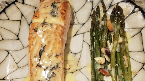 Broiled salmon with beurre blanc and asparagus almondine