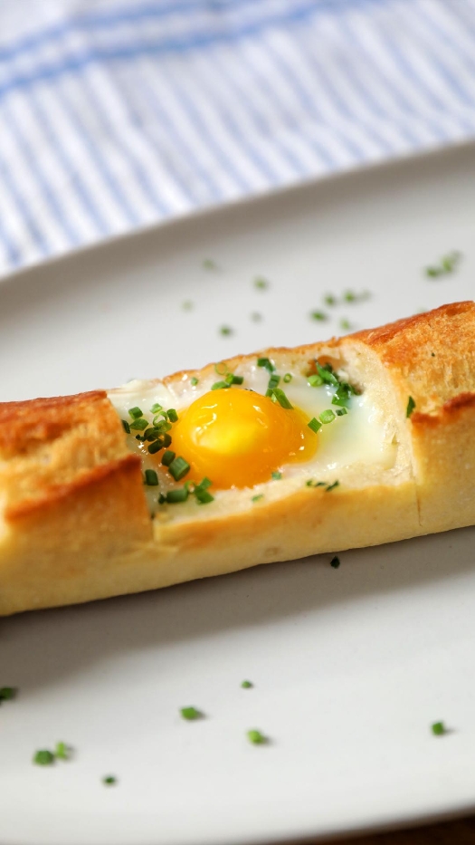 Eggs in a baguette