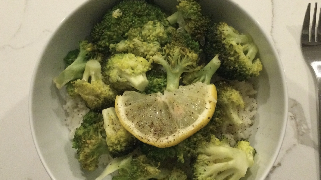 Vegan broccoli, lime rice bowl