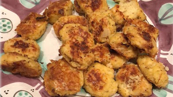 Cauliflower tater tots