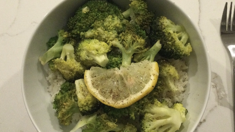 Vegan broccoli, lime rice bowl