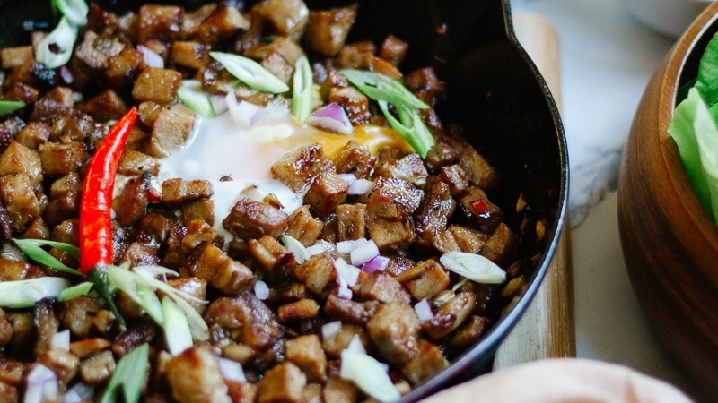 Easy pork belly sisig