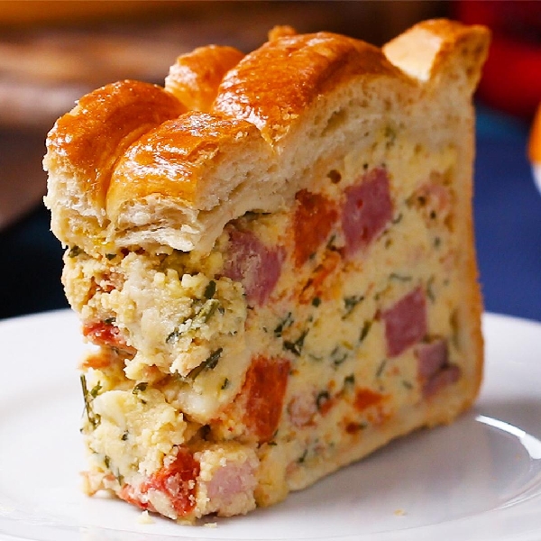 Easter savory pie (pizza rustica)