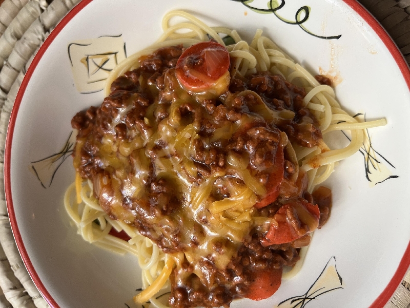 Filipino sweet spaghetti
