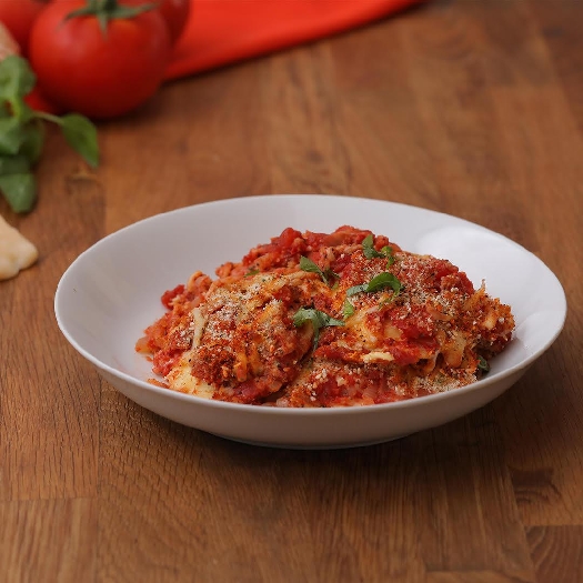 Cheesy skillet ravioli