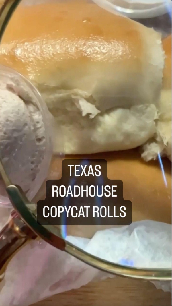 Copycat texas roadhouse rolls