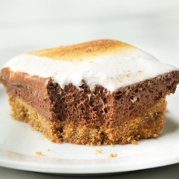 S’mores mousse bars