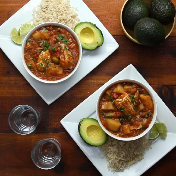 Mama guilla's sancocho