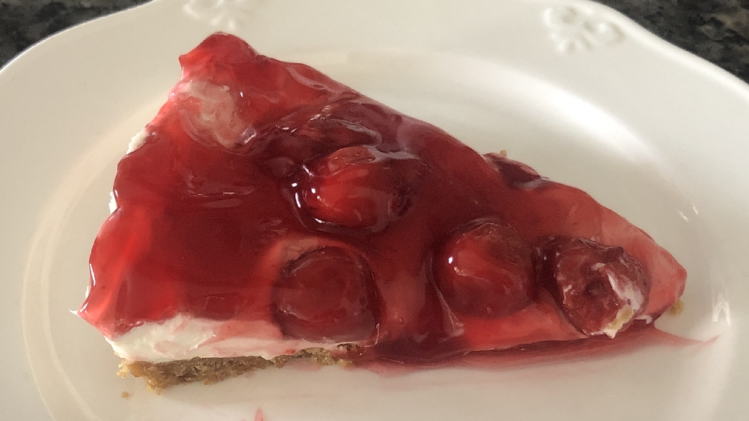 Simple cherry cheesecake