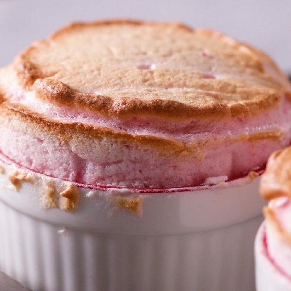 Strawberries and cream soufflé