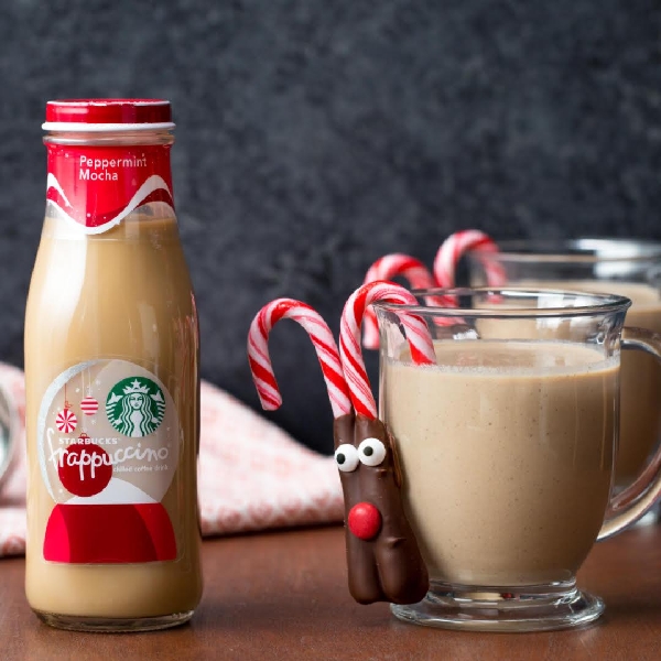 Peppermint mocha crockpot eggnog with dipping deer