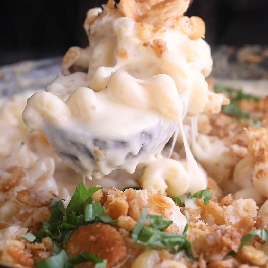 Cheese maker’s mac and cheese