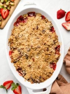 Strawberry rhubarb crisp