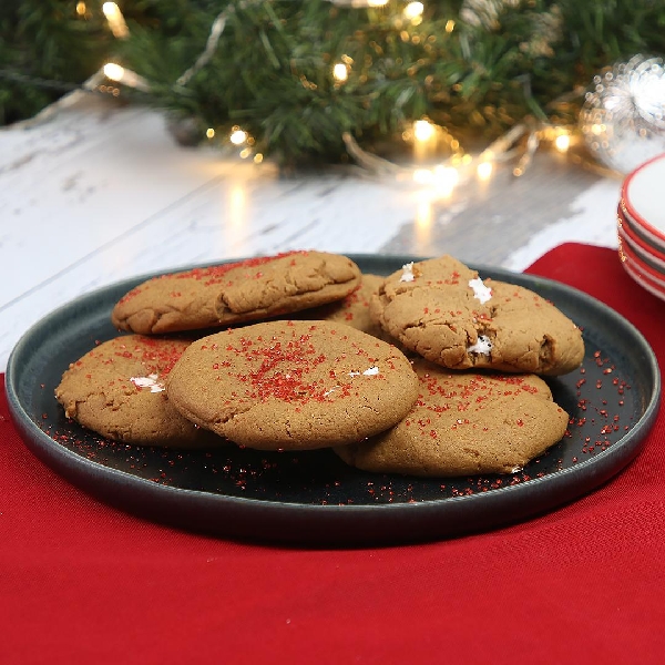Fluff-stuffed gingerbread christmas cookies