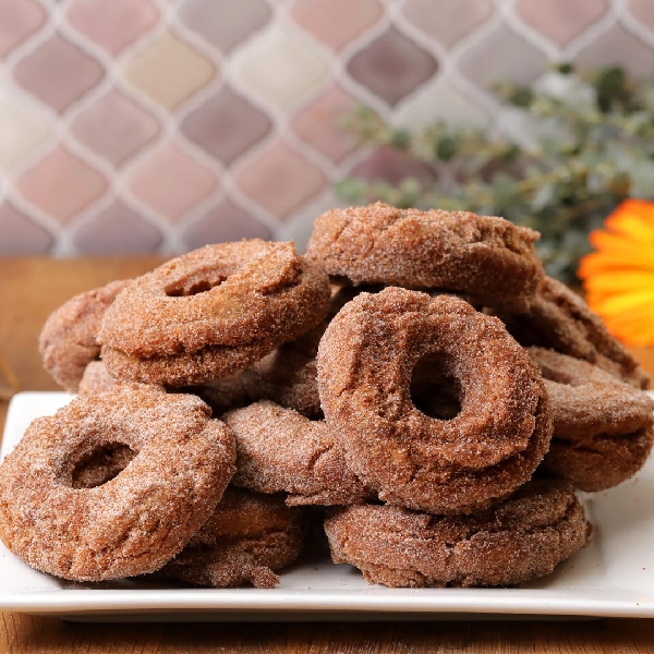 Gingerbread donuts