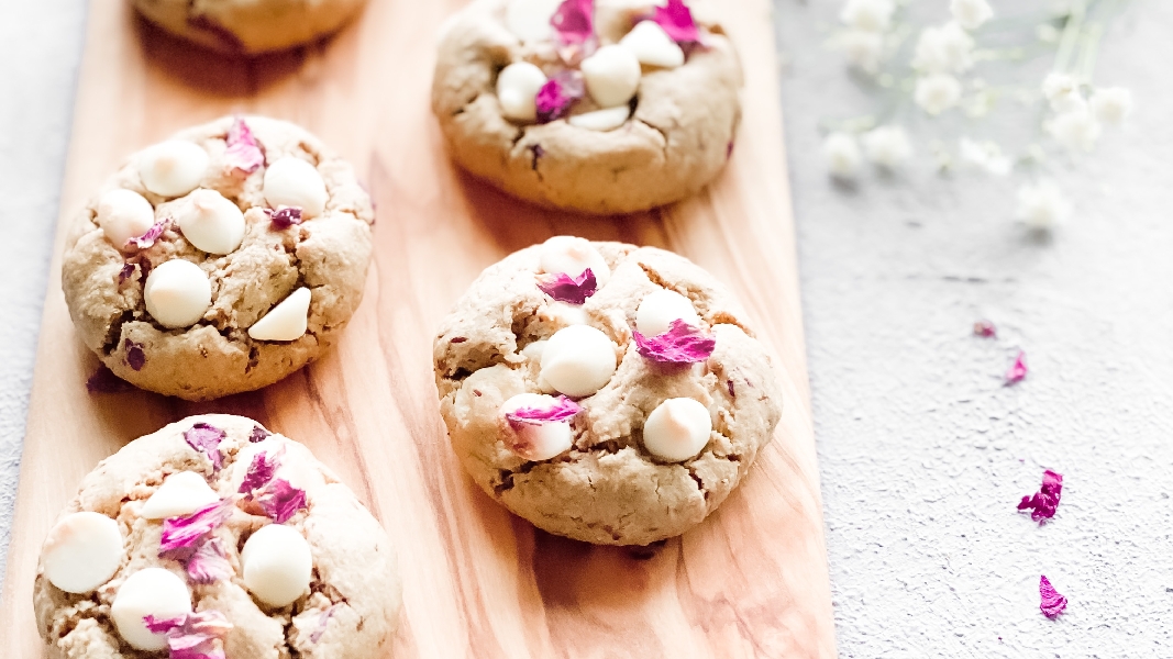 Vegan rose white chocolate chip oats cookies