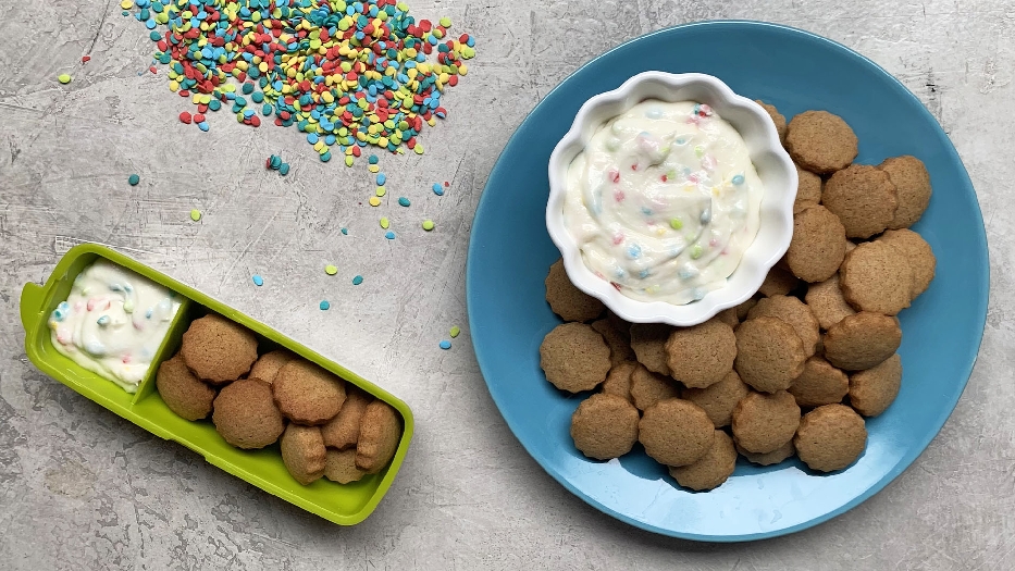 Diy cookie and frosting snack pack