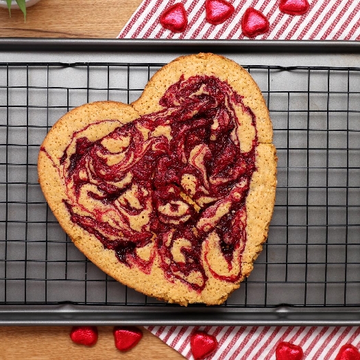 Maple rhubarb blondies