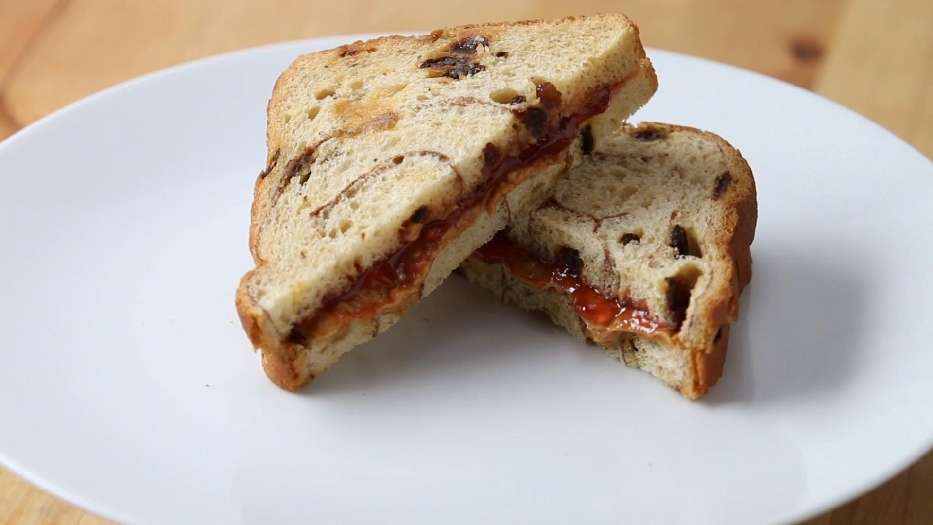Pb&j: crusty cinnamon life